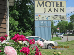  Motel Jann  Квебек